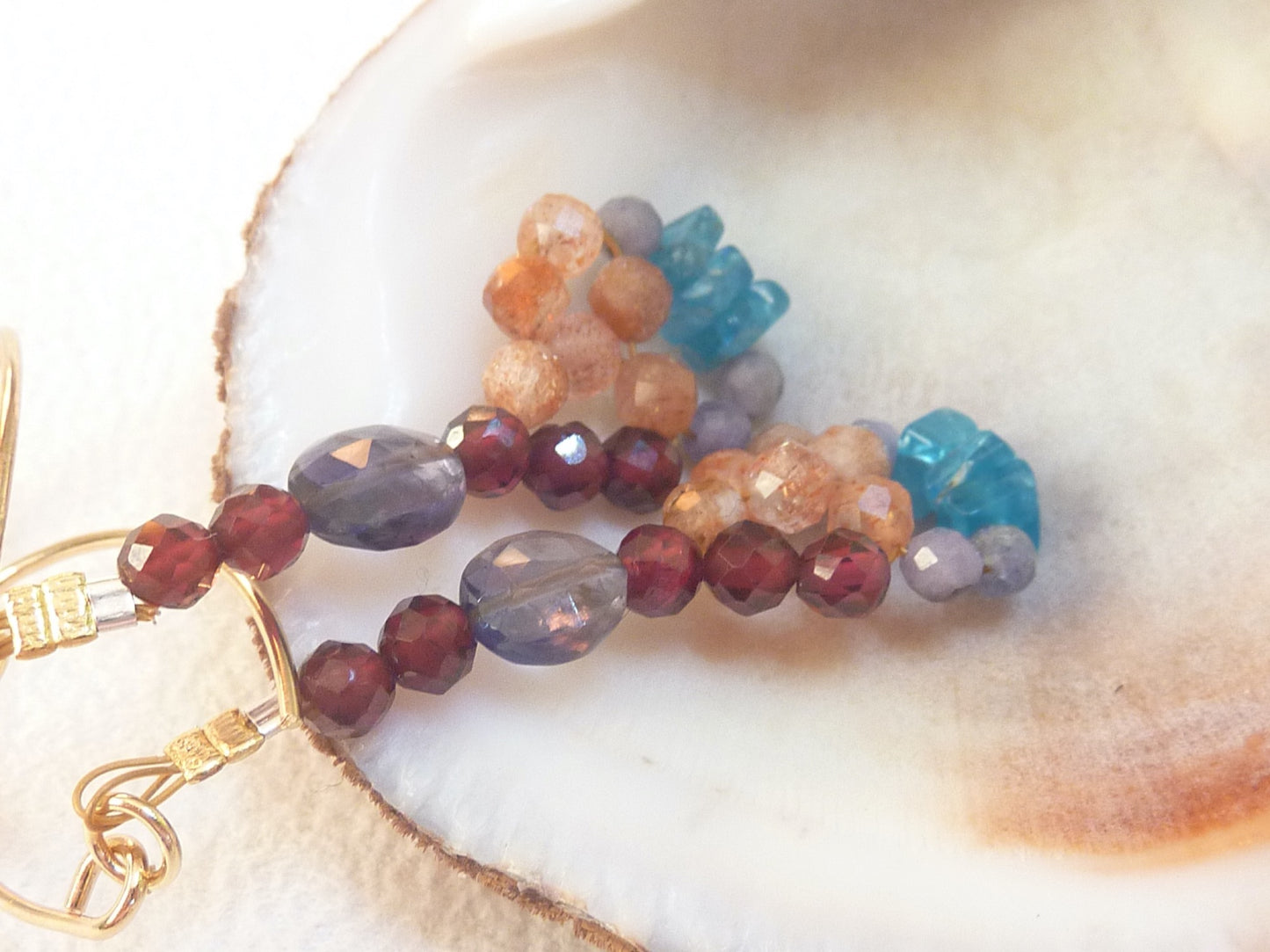 Lahore | Boucles d'oreilles de pierres entrelacées