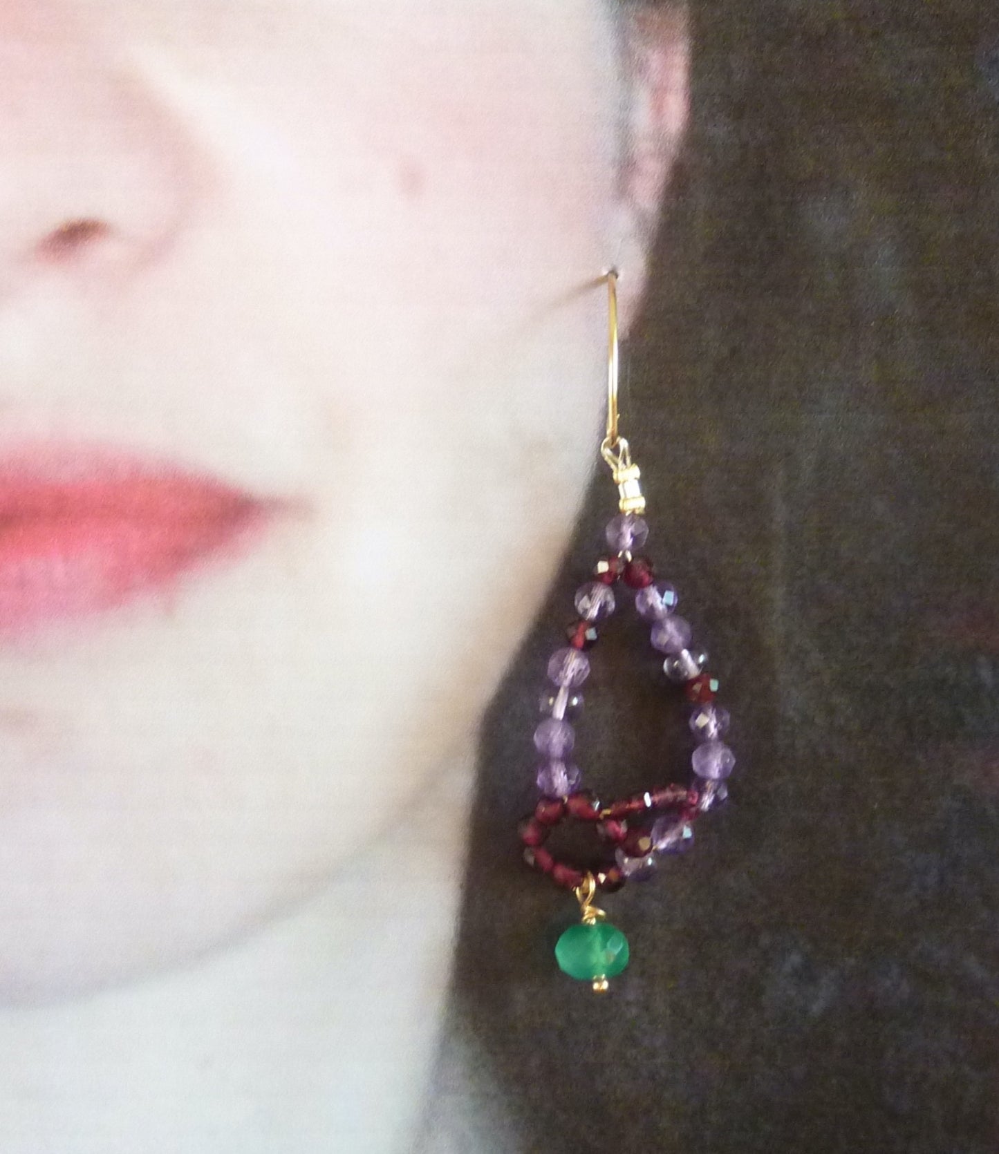 Hermione | Boucles d'oreilles de pierres entrelacées améthyste grenat