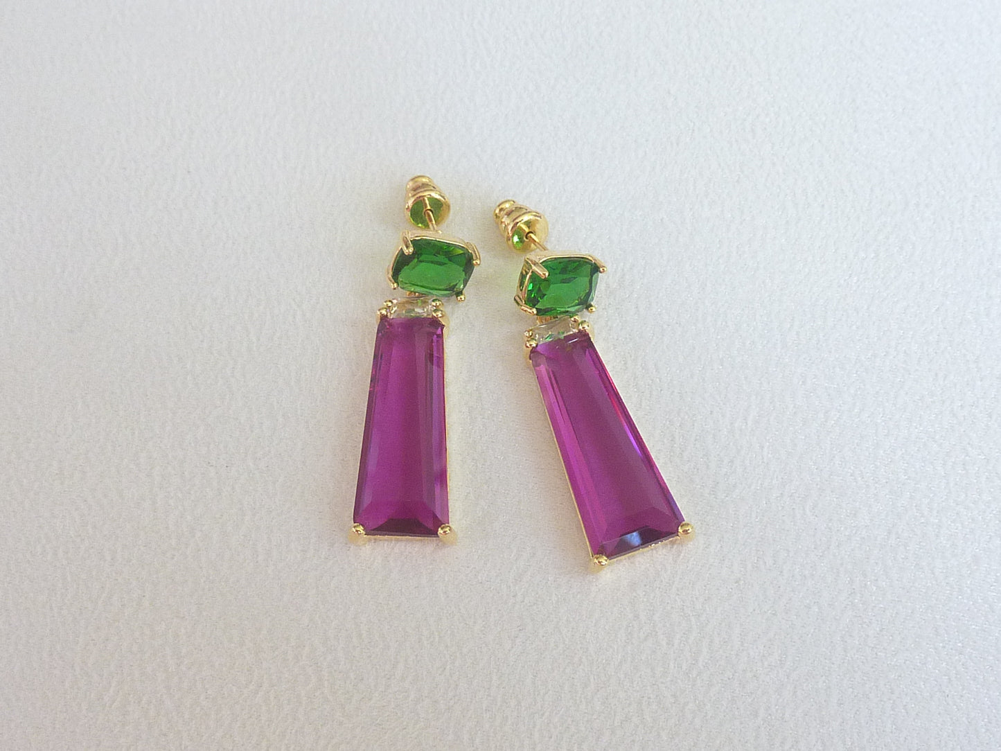 Breakfast at Tiffany's | Boucles d'oreilles de cristaux colorés, plaqué or