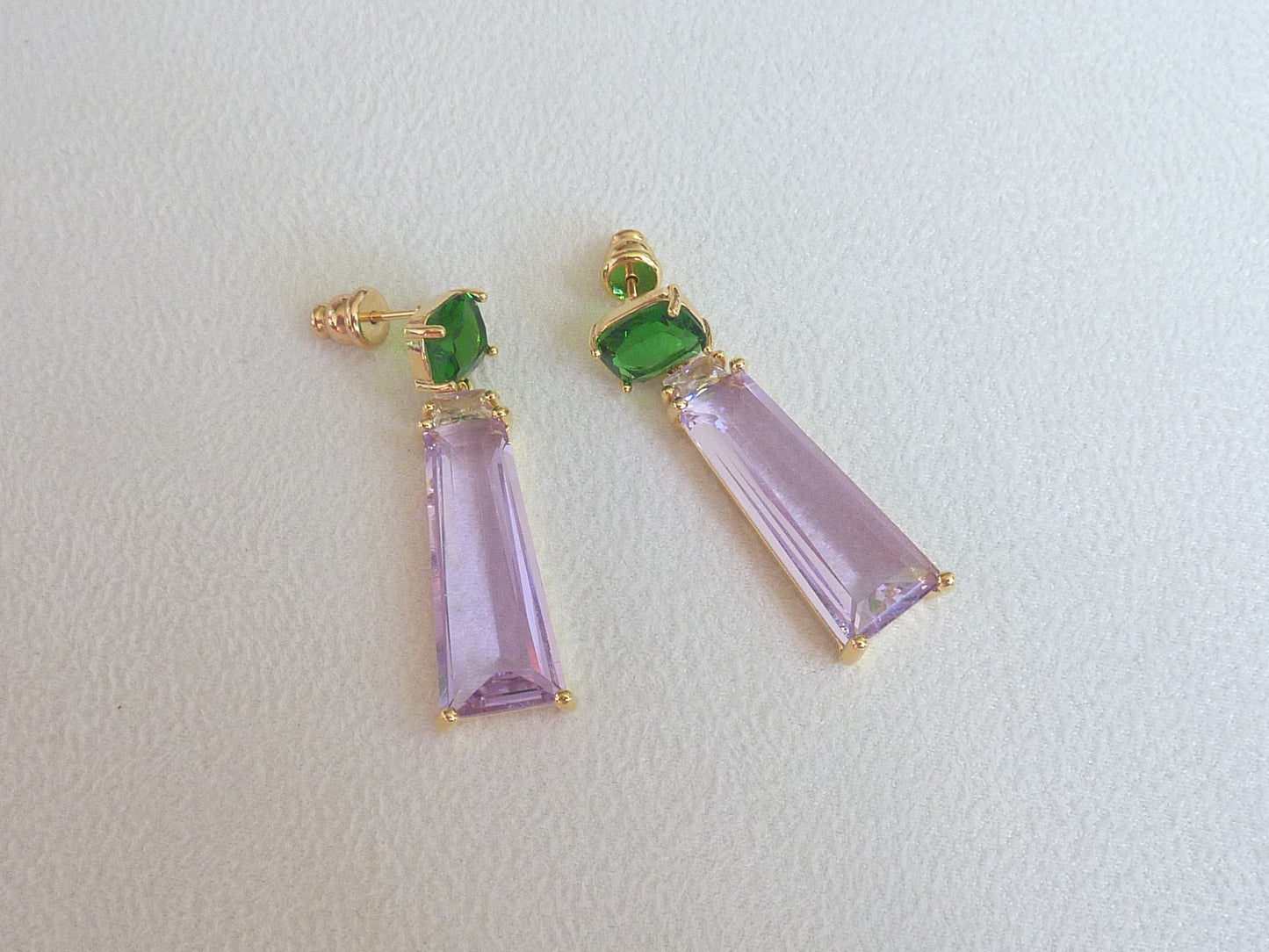 Breakfast at Tiffany's | Boucles d'oreilles de cristaux colorés, plaqué or