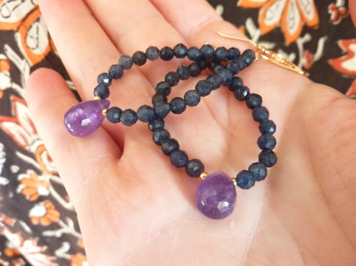 Orion | Boucles d’oreilles de calcédoine et d'améthyste