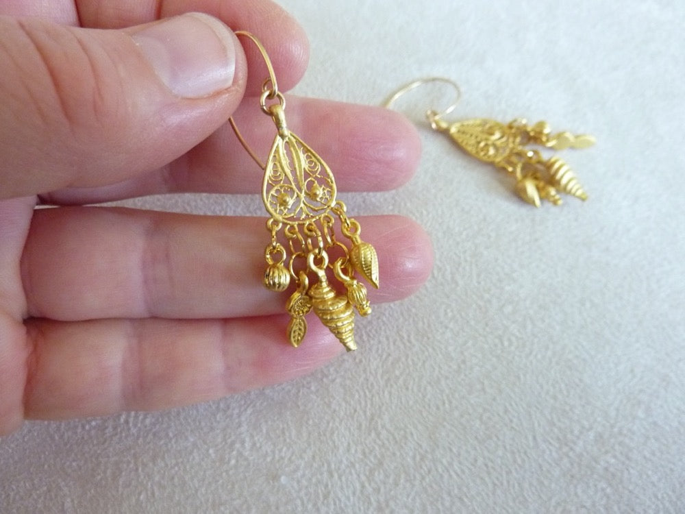 Sapna | | Boucles d’oreilles à breloques plaqué or