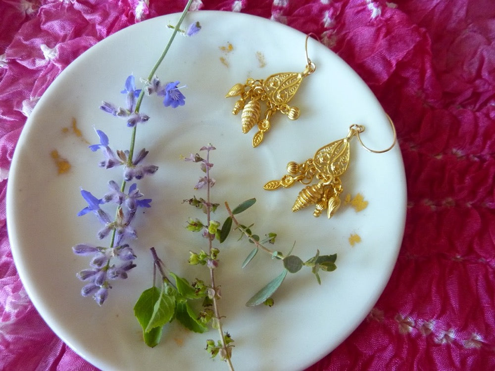 Sapna | | Boucles d’oreilles à breloques plaqué or