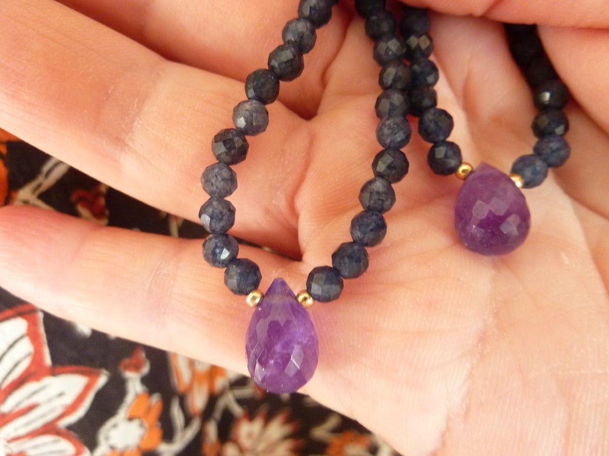 Orion | Boucles d’oreilles de calcédoine et d'améthyste