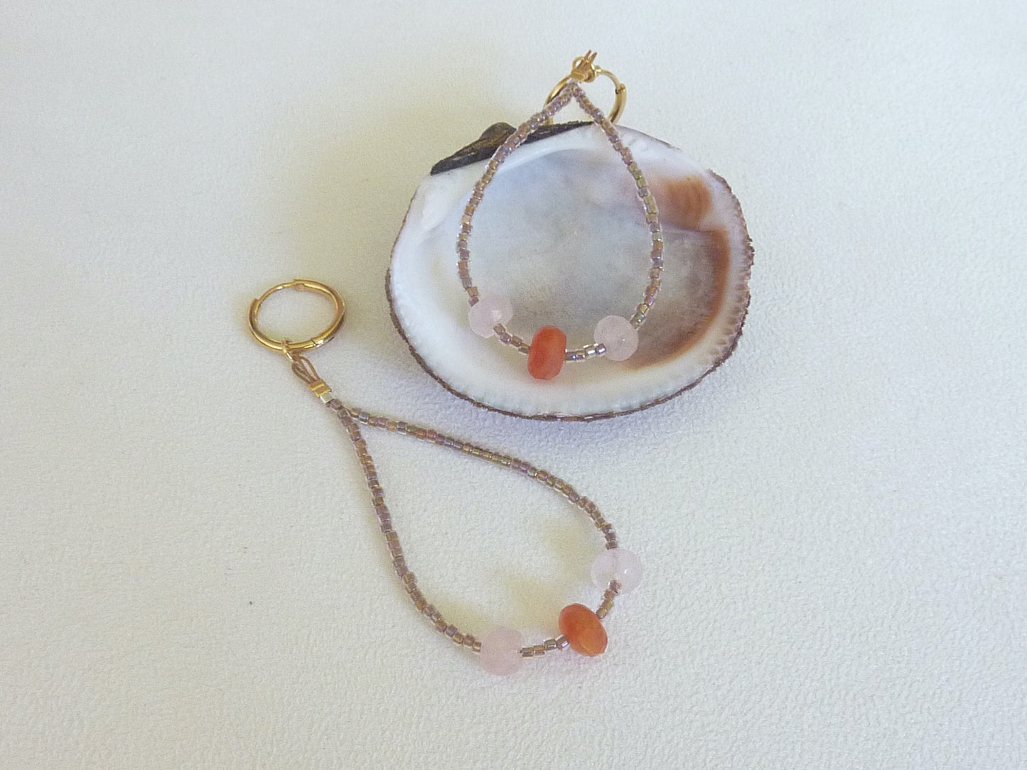 Esmée | Boucles d’oreilles miyuki, cornaline et quartz rose