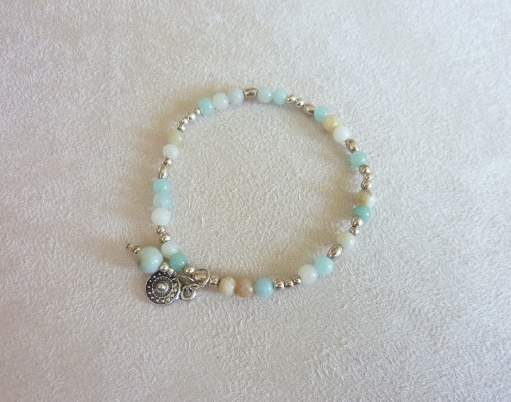 Fine bracelet of silver beads and semi-precious stones