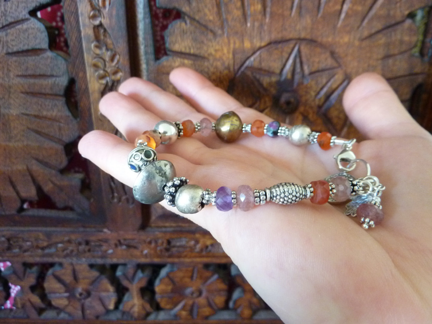 Anusheh narangi | Bracelet de perles ethniques