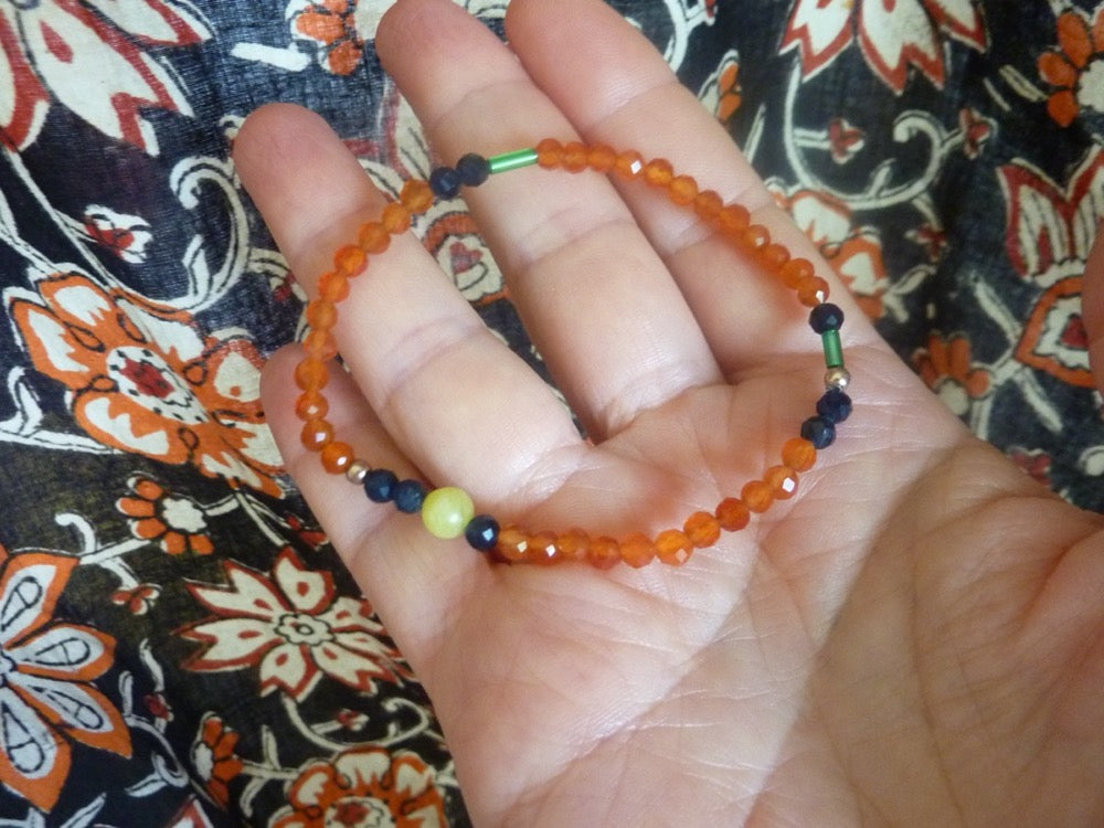 Priya | Bracelet de cornaline et calcédoine