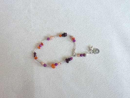 Kashi | Bracelet fin de pierres nouées cornaline rubis grenat