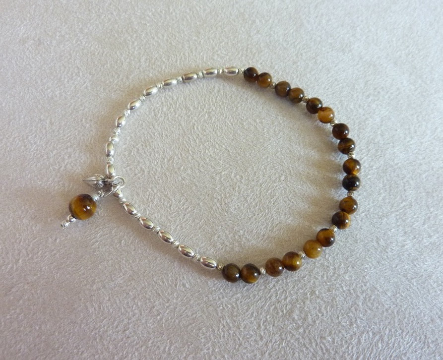 Bracelet fin de perles d'argent et pierre semi-précieuses roses oranges rouges