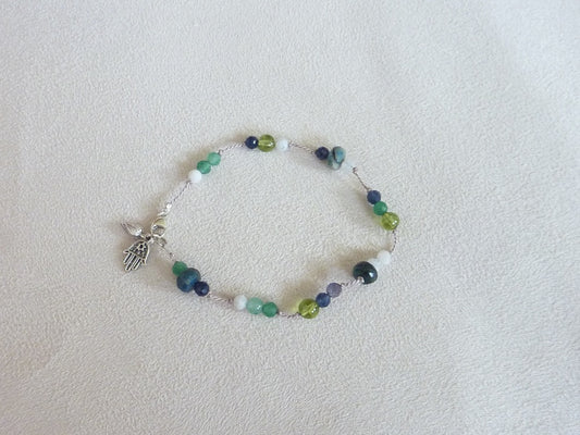 Kumara | Bracelet fin de pierres nouées