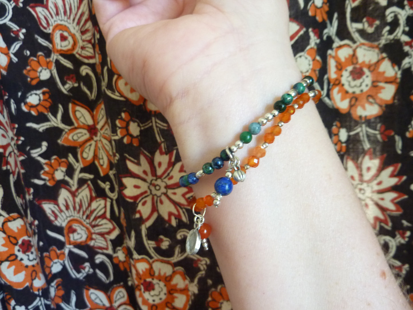 Fine bracelet of silver beads and semi-precious stones