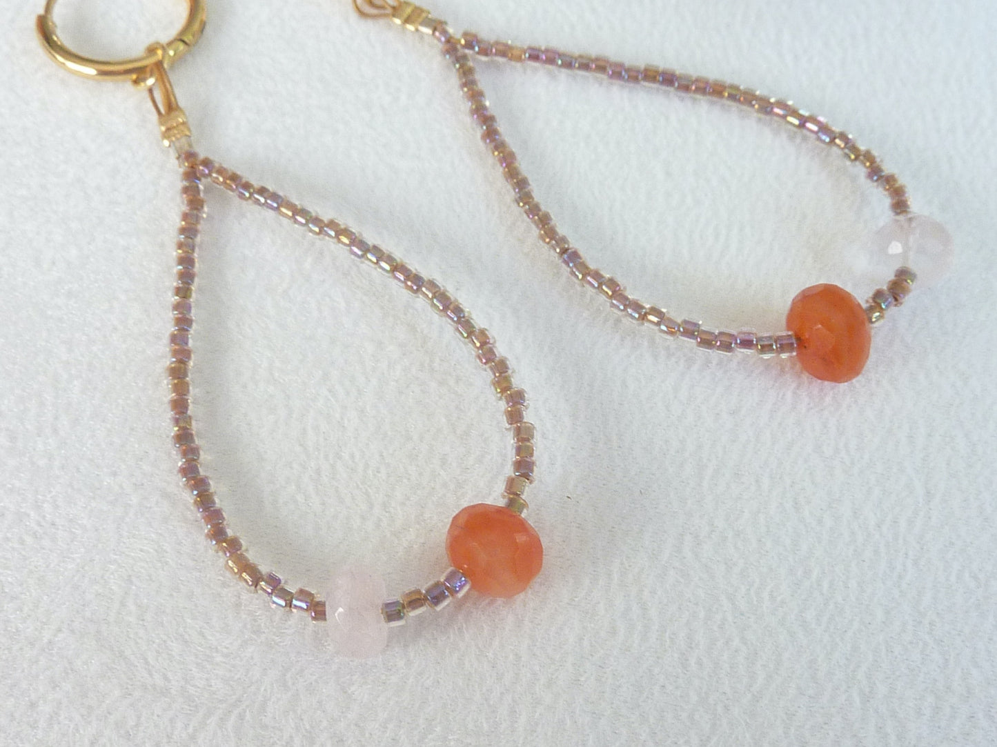 Esmée | Boucles d’oreilles miyuki, cornaline et quartz rose