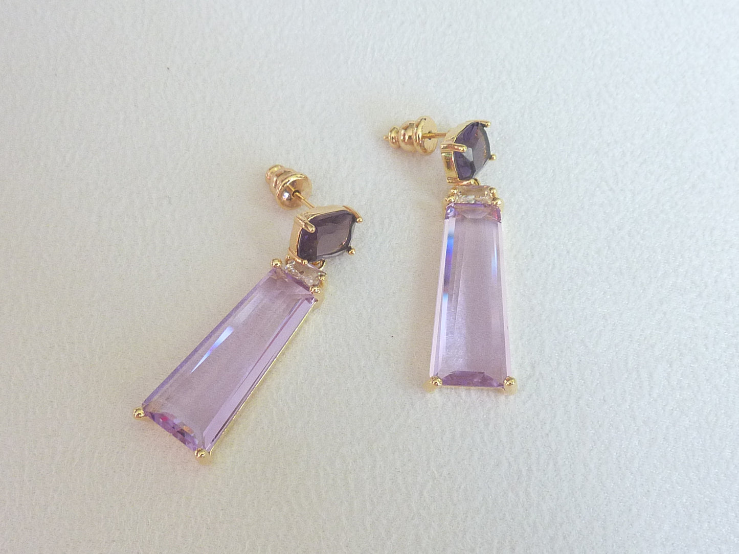 Breakfast at Tiffany's | Boucles d'oreilles de cristaux colorés, plaqué or