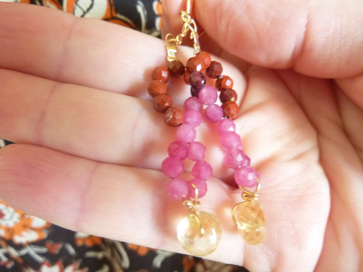 Lucile | Boucles d'oreilles de pierres entrelacées