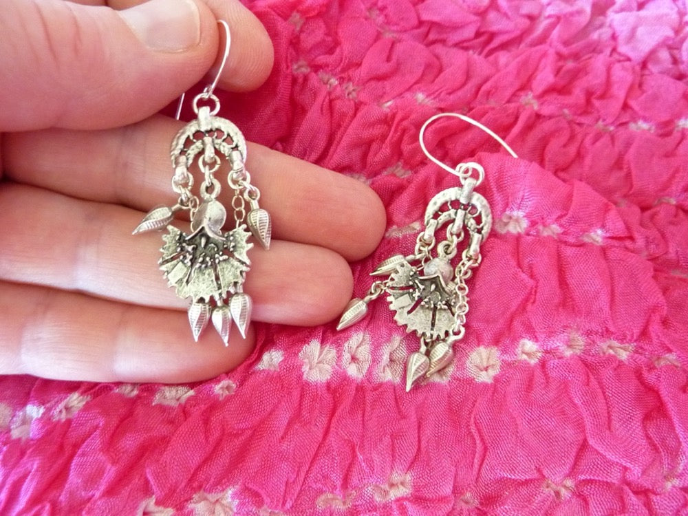 Lightweight eyelet and chain earrings, with tassels, 925 silver and silver plated