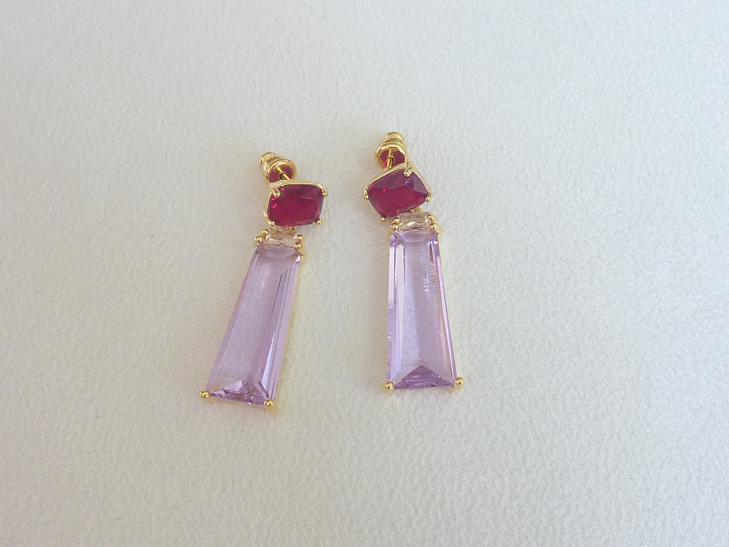 Breakfast at Tiffany's | Boucles d'oreilles de cristaux colorés, plaqué or